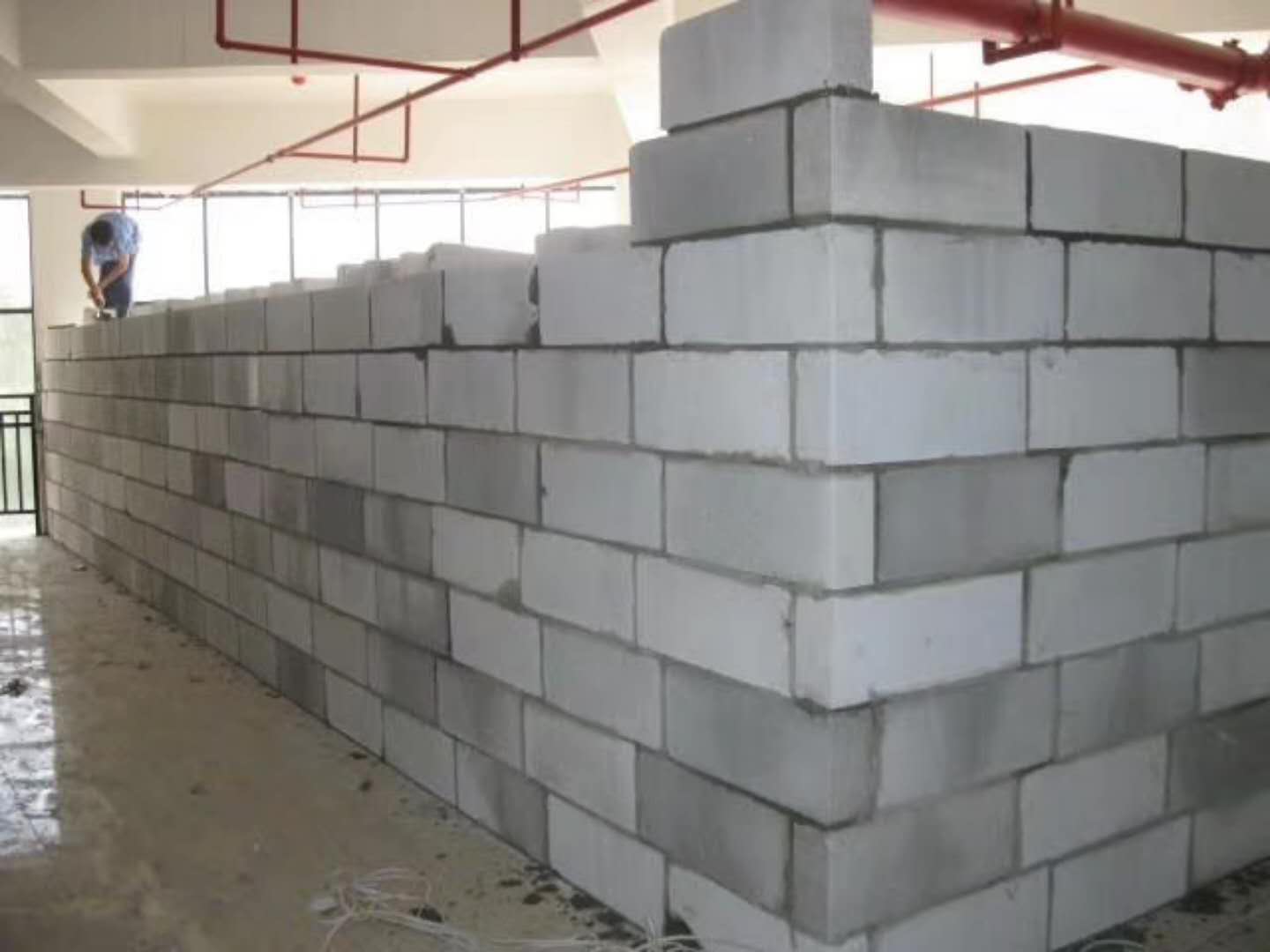 双流蒸压加气混凝土砌块承重墙静力和抗震性能的研究